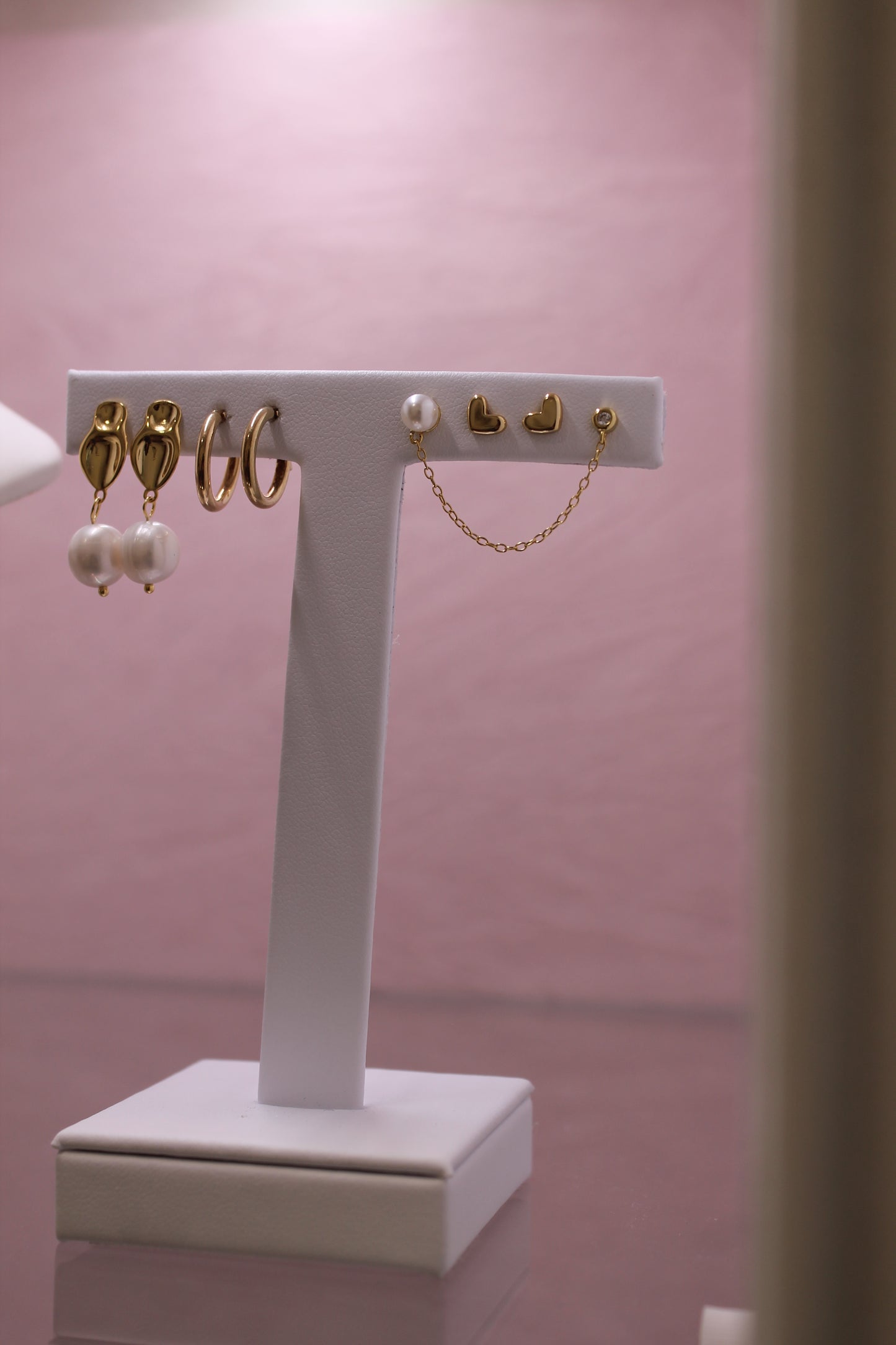 ORECCHINI CON PERLE PENDENTI