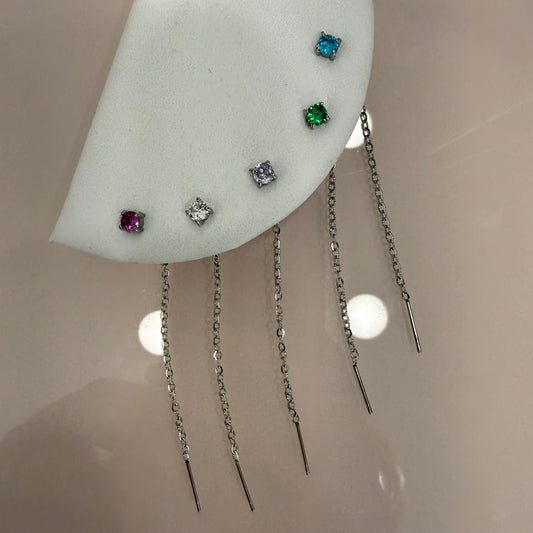 Orecchino silver punto luce con filo pendente