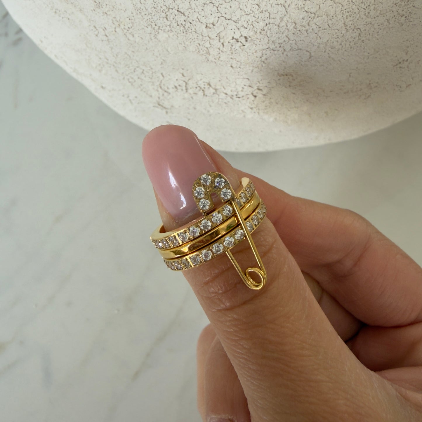 Anello spilla
