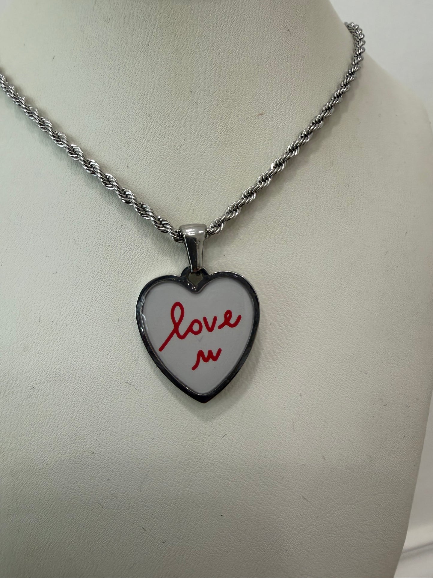 Collana love u