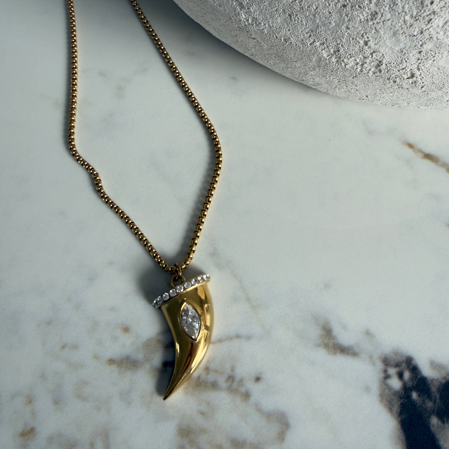 Collana corno diamante